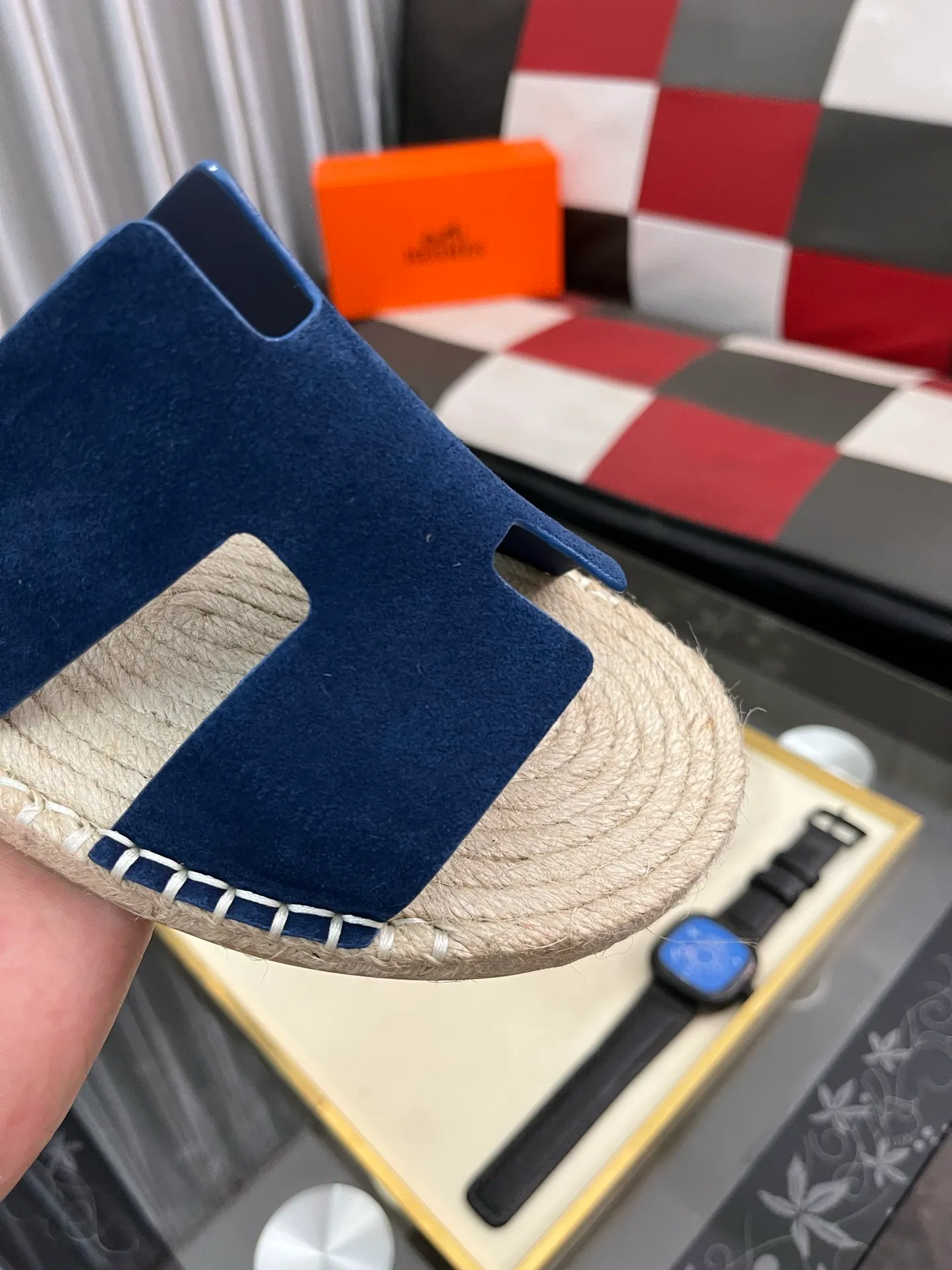 Men's shoes 💰320⌚️⌚️《HERMES》Hermès 💁♂️Men's casual slippers, quality comparison at counters🧚🏿♂️ The first layer of the upper is imported high mercerized matte, purely hand-drawn, raw rubber breathable and non-slip outsole, the lining is breathable and comfortable lambskin, the density is 100% comfortable, the original rubber outsole is wear-resistant and has a code number of 38-44. Can be customized 45-46-47